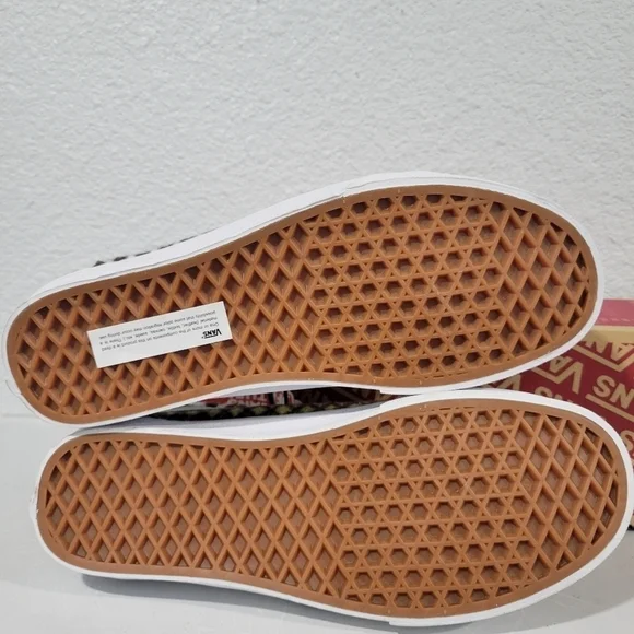 New Vans Fair Isle Old Skool  Sneakers Womens Size 9.5 Men's 8 - Picture 6 of 7